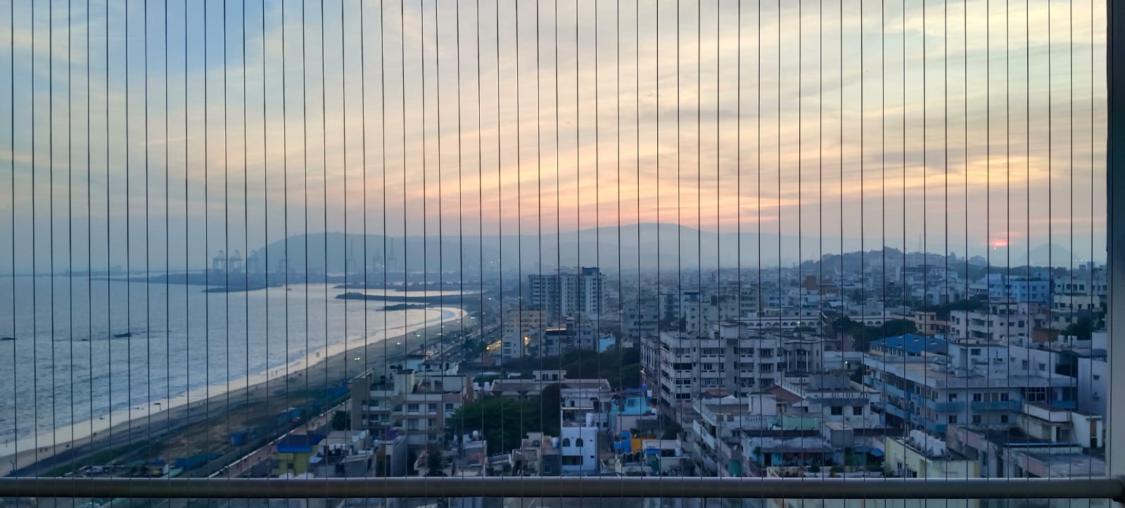 Invisible grill for penthouse